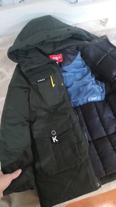 Продам детскую куртку