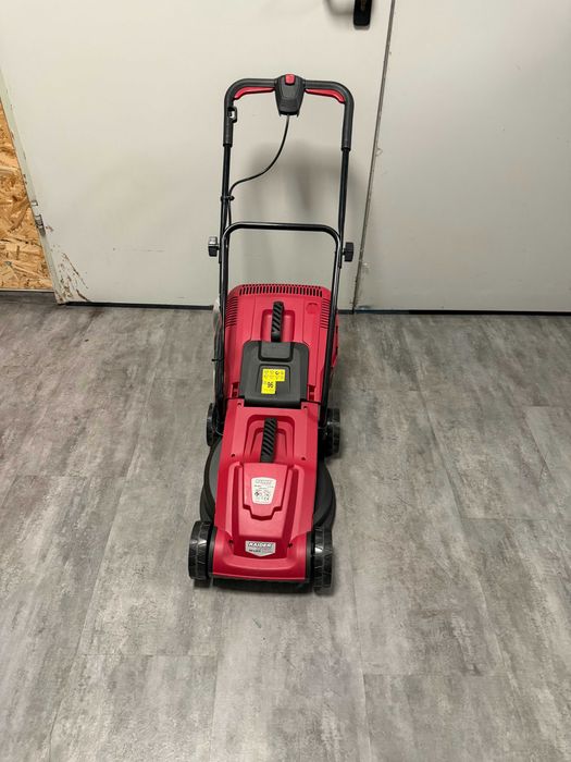 Косачка 1300W 32cm 35L 400m2 RD-LM36 /1200W 32cm 30L 400m2 RD-LM30  / Прахосмукачка