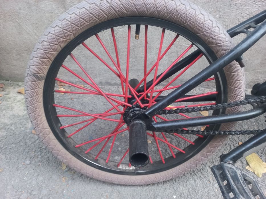 Продам бмх mission