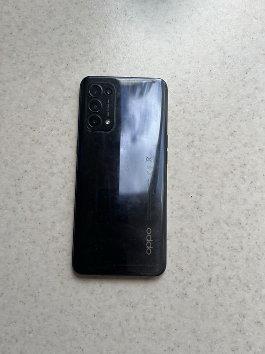 Срочно продам OPPO reno 5