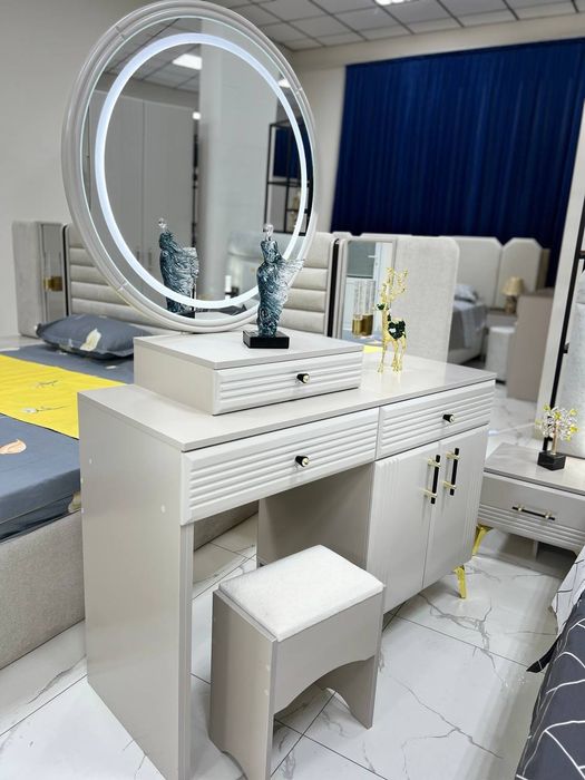 Gretsia comford mebel