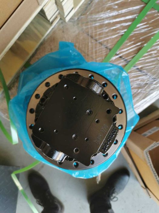 Редуктор хода для мини-экскаватора 2,5-3,5 тонн