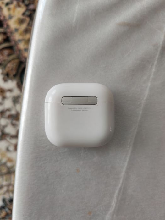 Продам Airpods 4 ANC