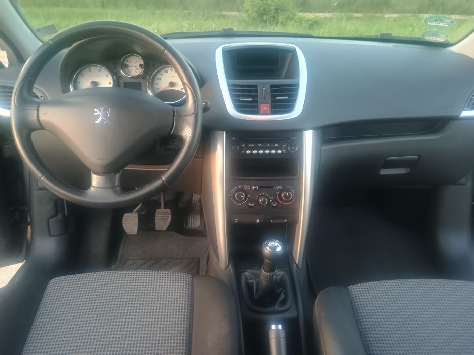Peugeot 207 Premium
