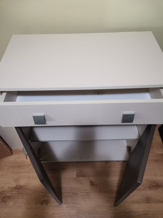 Шкаф с чекмедже и рафт