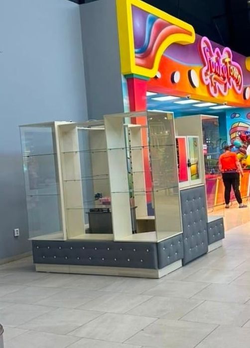 Остравок,витрины, шкафты для торговли