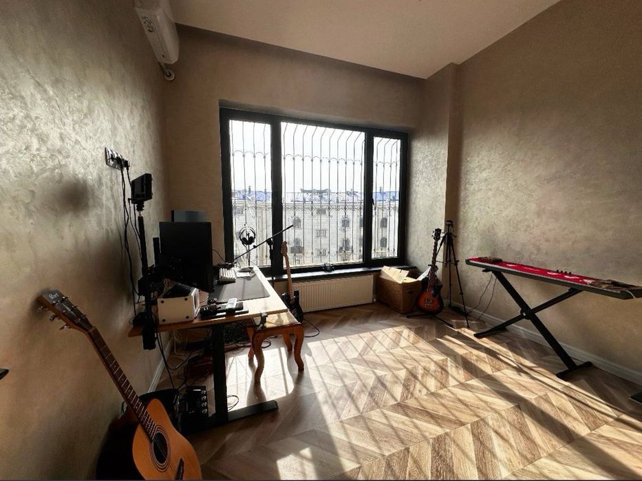 Продам квартиру 3/9/9 на паркентском 105 м²