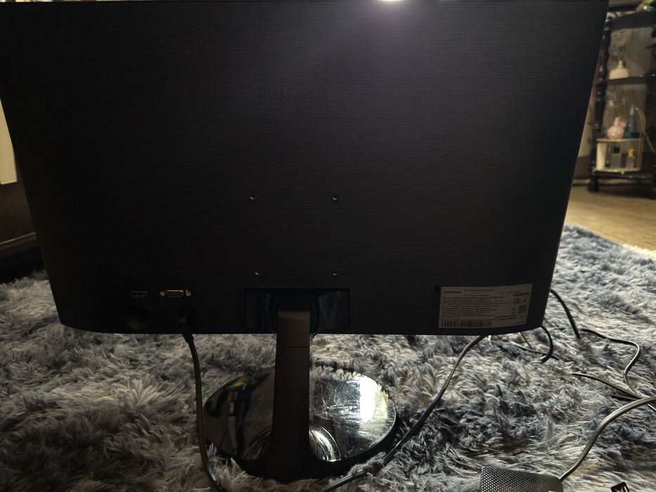 Монитор Samsung LS22F350FHIXCI