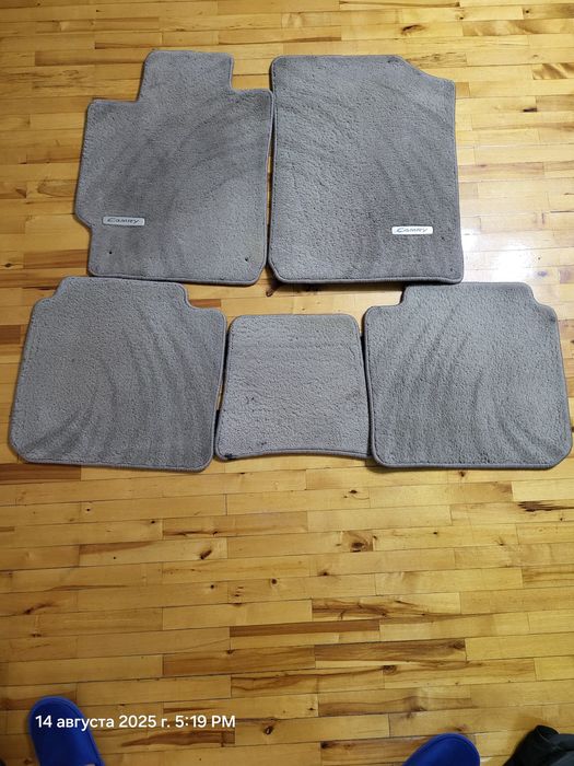 Продаются для камри коврики