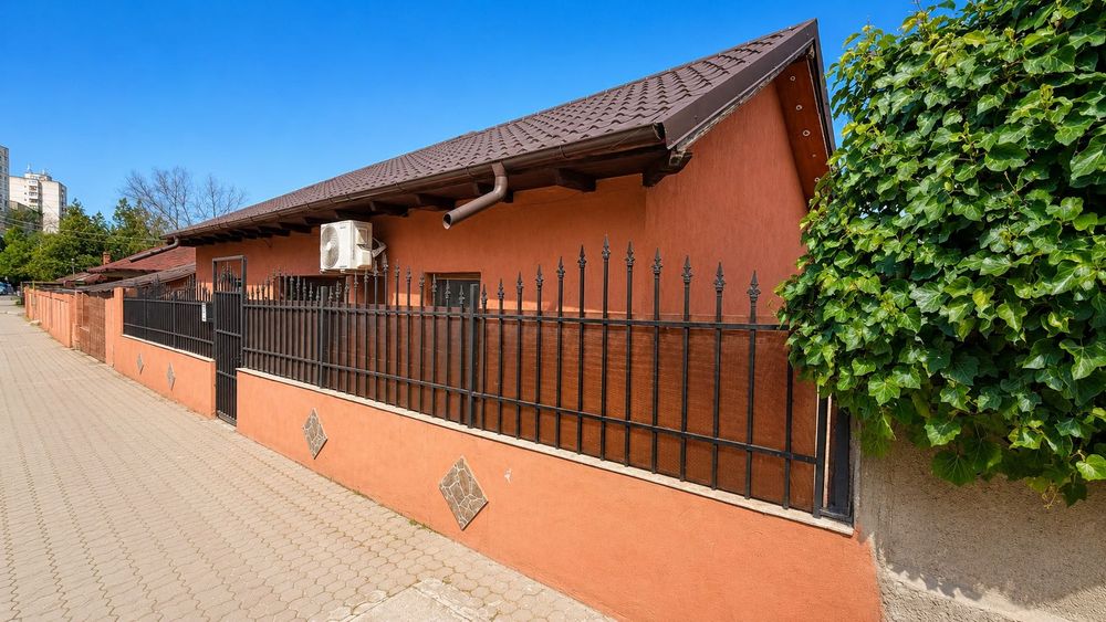 Proprietate ultracentrală premium în Medgidia | Complet mobilată și utilată | Acoperiș nou 2025 | 166 mp teren | Vând/schimb cu ap. 3 cam parter/et.1