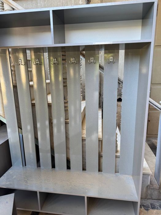 Продаю прихожку очень дешево.