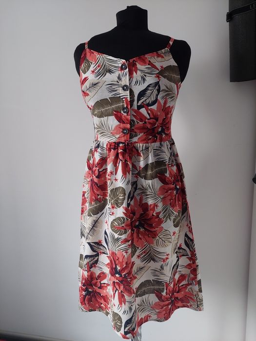 Rochie vaporoasa in