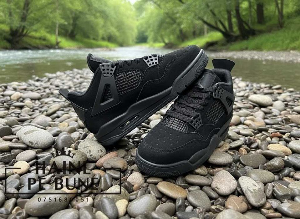 JORDAN 4 Retro Black Cat
