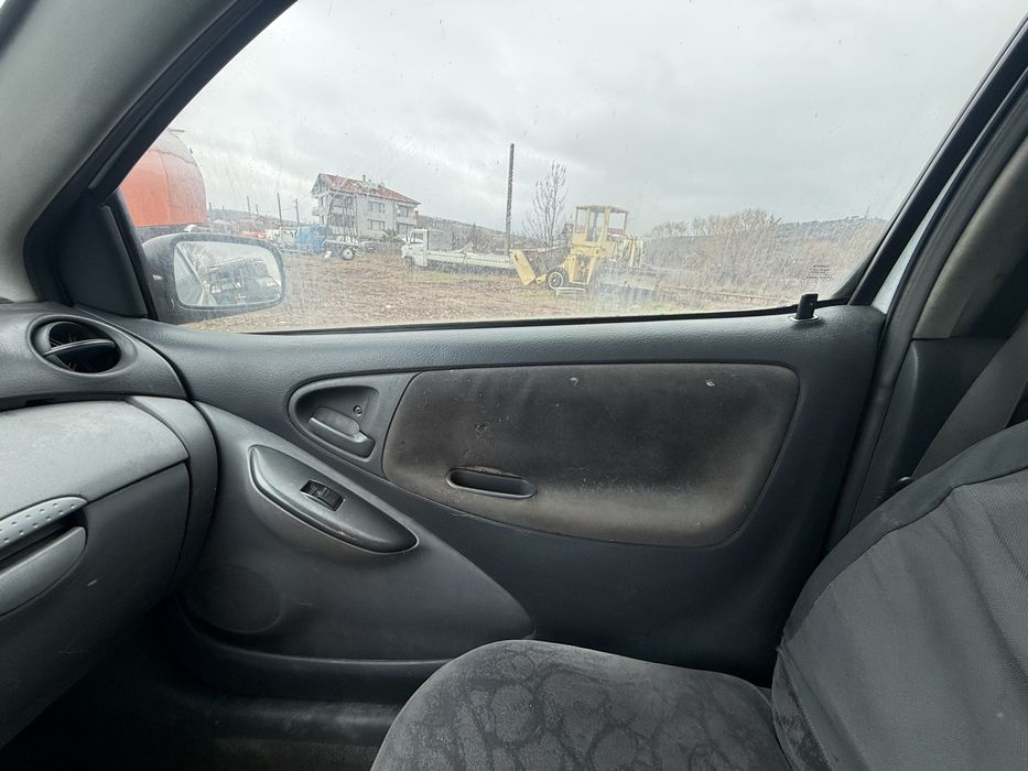 Toyota Yaris 1.0 VVT-i Тойота Ярис 1.0и на-части!