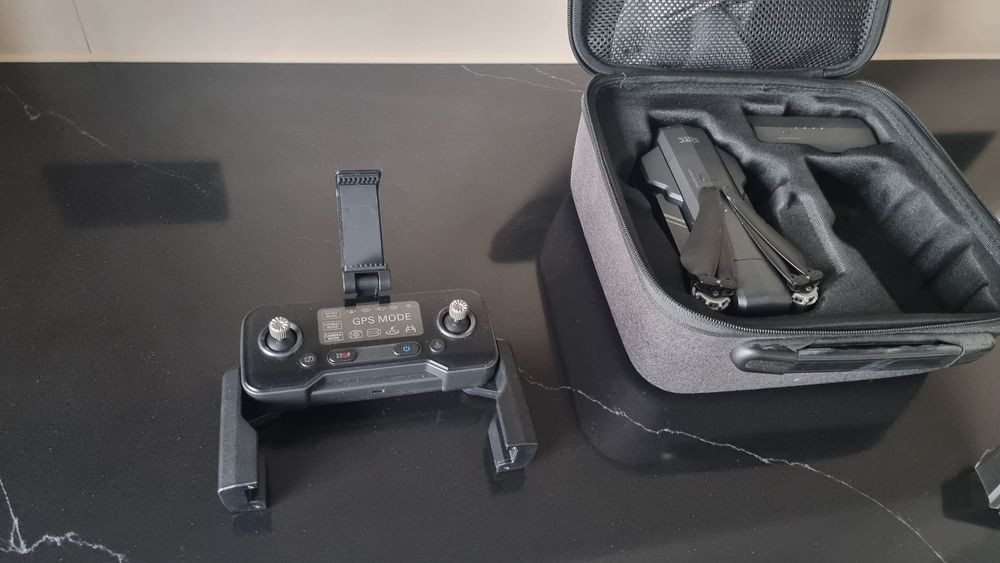 Дрон SJRC F11 Pro – Отлично състояние + куфар
Продавам дрон SJRC F11 P