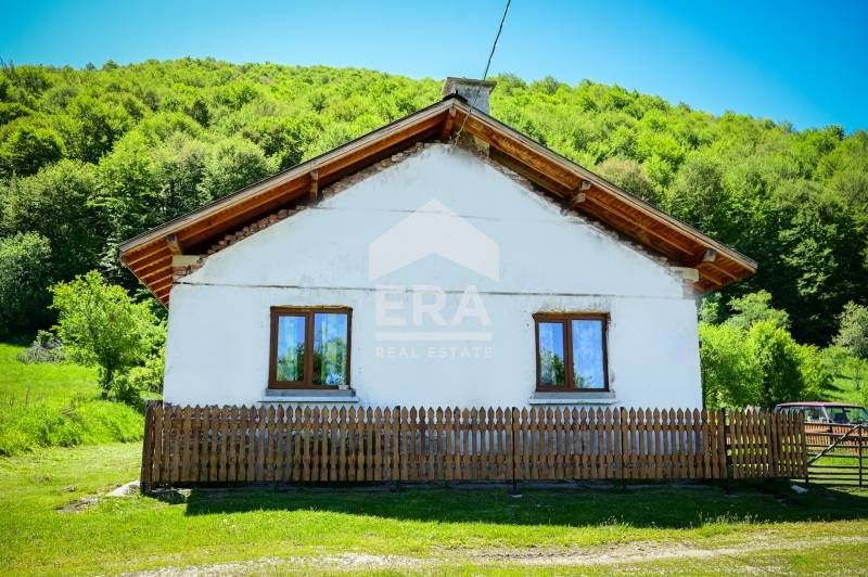 Вила в гората над гр. Рила в м-т Шипочен