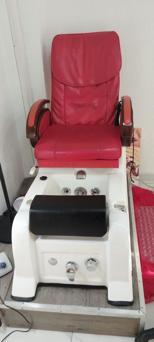 Продаю кресло для педикюра