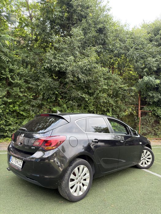OPEL Astra 2011 — imagine 5