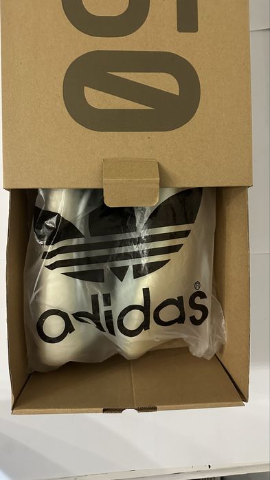 Yeezy Boost 350 Cloud White