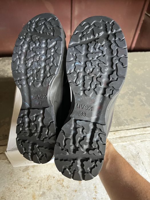 Vand pantofi protectie Uvex marimea 43