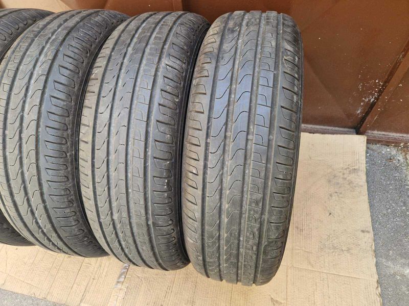 4 Pirelli R17 215/65
летни гуми
DOT1921