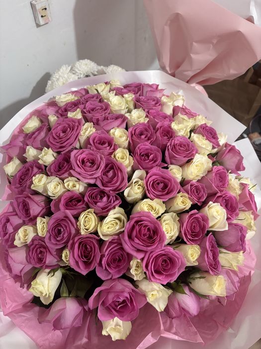 Свежие букеты продам срочно