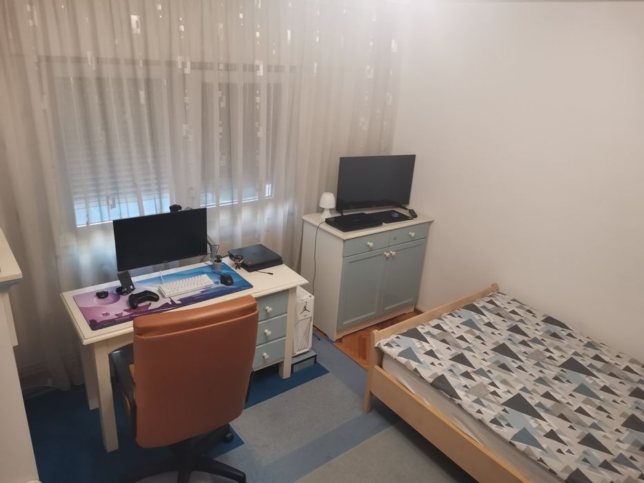 Vând mobila junior/tineret