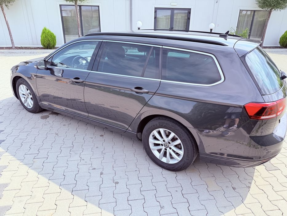 VOLKSWAGEN Passat 2023 — imagine 4