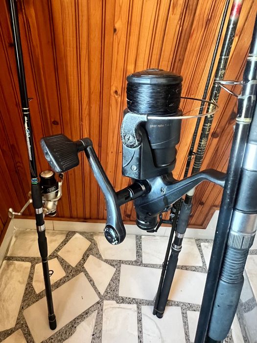 Въдици с макари 3 бр.