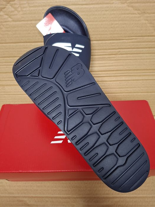 Мъжки чехли New Balance