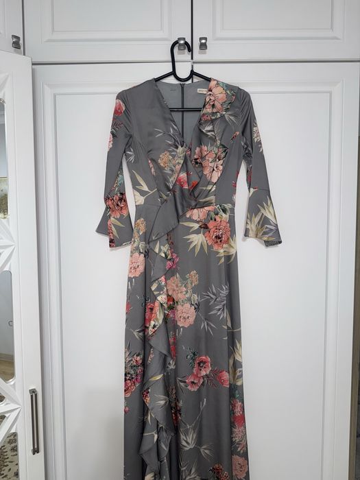 Продам турецкое платье размер М (44)