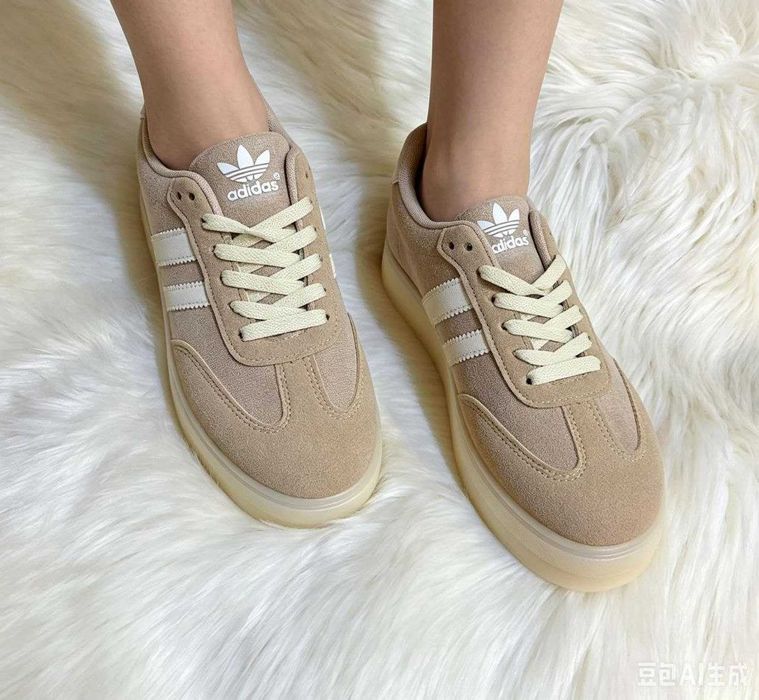 Adidași dama UGG 36-41