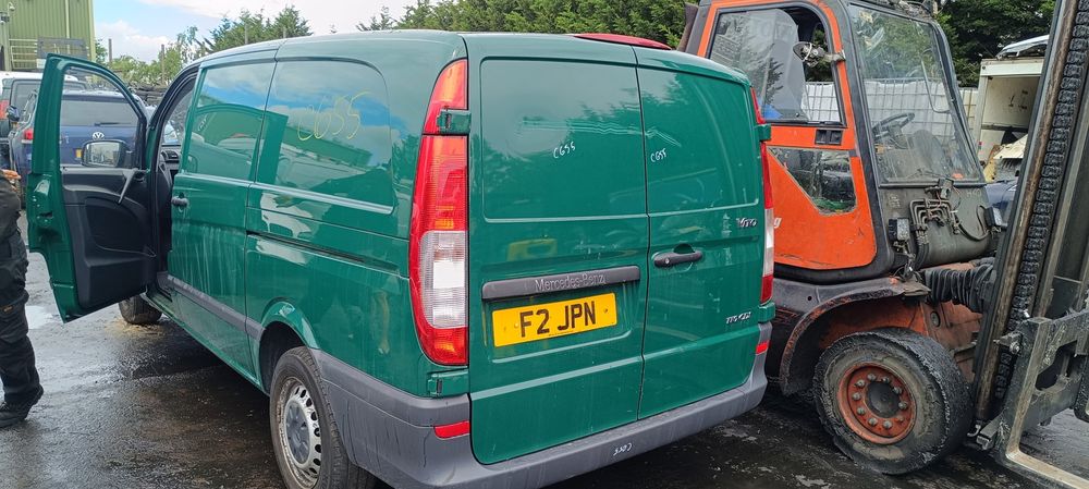 Dezmembrez Mercedes Vito Autobus (W639) [Fabr 2003-2014]
