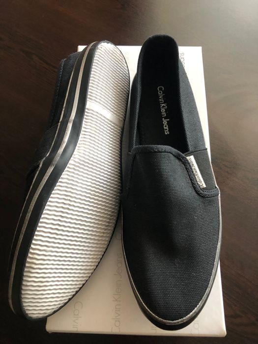 Calvin Klein оригинални дамски гуменки 38 размер.