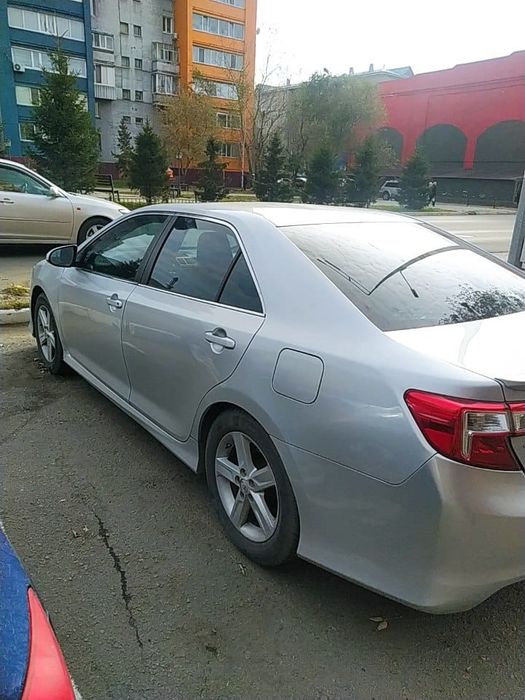 Машина camry toy