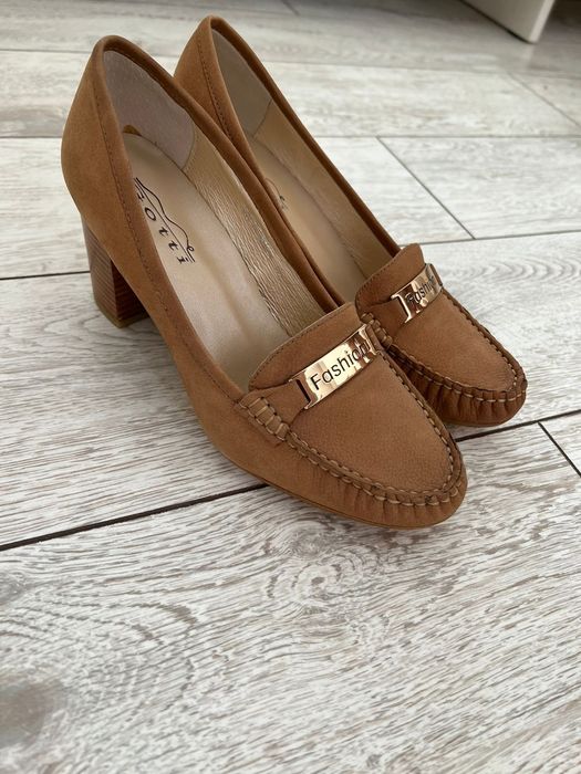 Продаю новые туфли