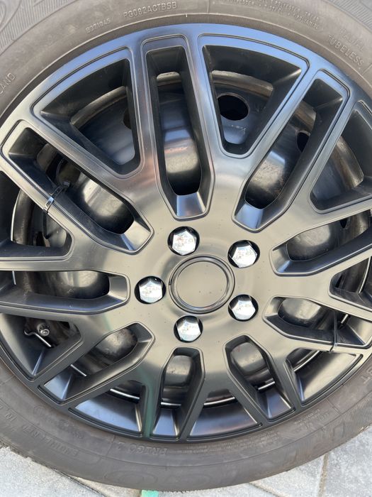 Capace r15 negre noi