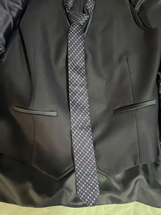 Мъжки костюм, Размер-52, цвят лилав