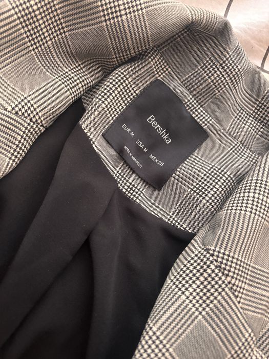 Костюм Bershka сако и панталон