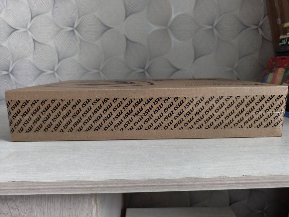 Ноутбук MSI Thin 15 Новый