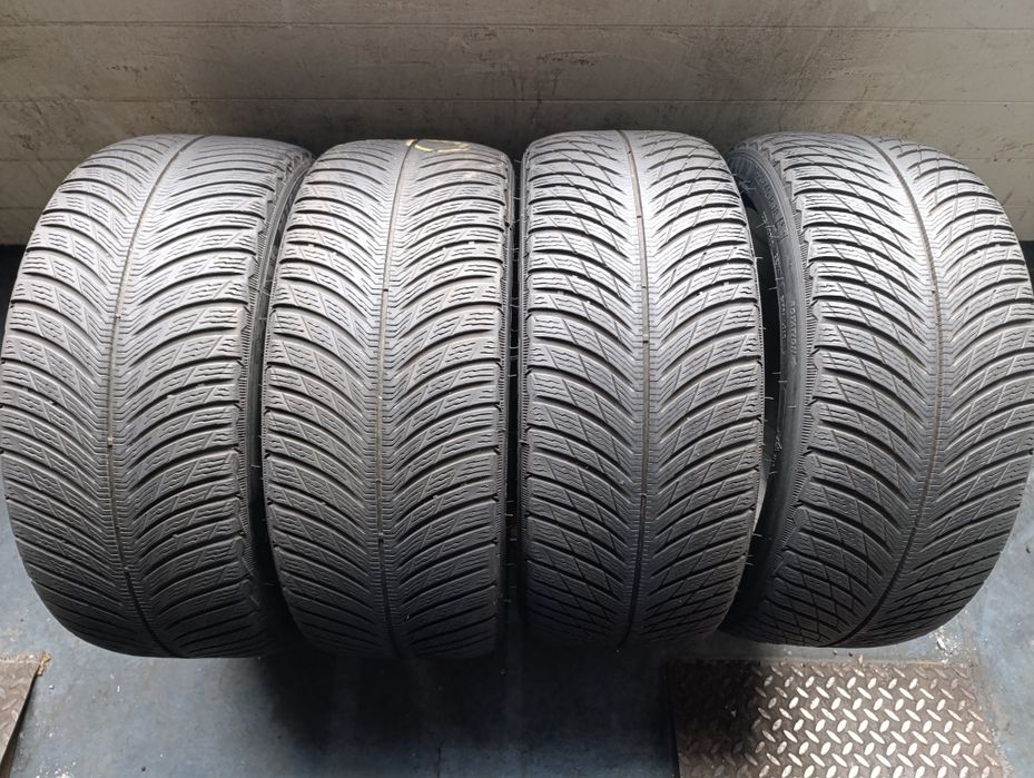Anvelope de iarnă 225 40 18 Michelin dot 2024