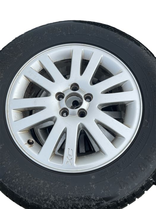 Set jante aliaj R17 originale Volvo cu anvelope de iarna