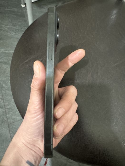 Iphone 15 pro max , bat 91% ecran alb nespart