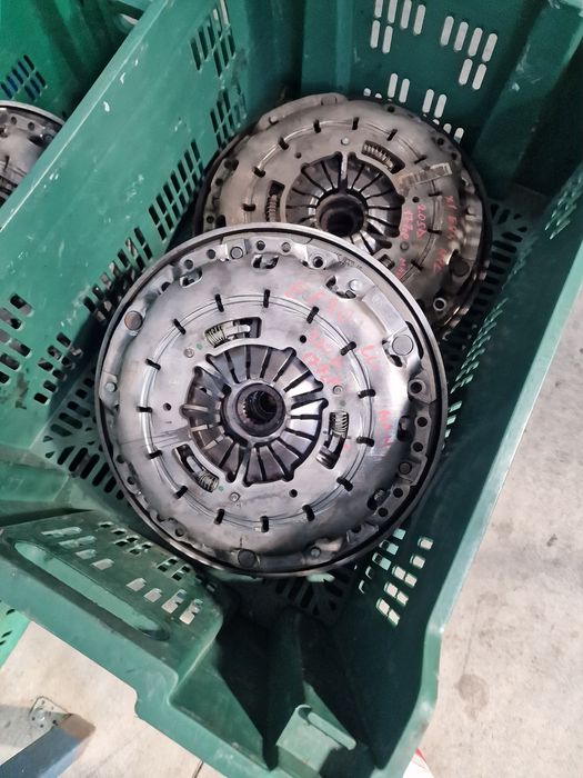 Ambreiaj volanta disc placa bmw e90 e91 e92 e60 e61 e87 n47 177cp x1