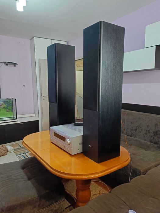 Продавам тонколони с усилвател