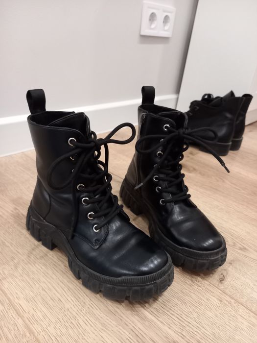 Ботинки фирменные детские