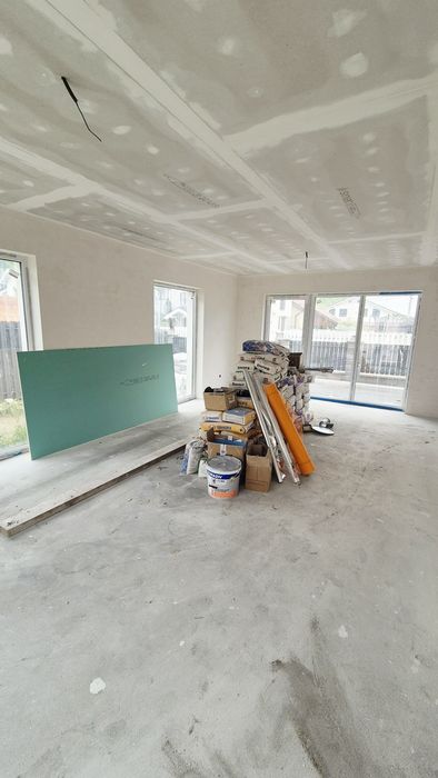 Case tip duplex  constructie premium - 117 mp utili + curte 250 mp Livezeni.  Se predau finisate. Str Subpadure Livezeni, Mures