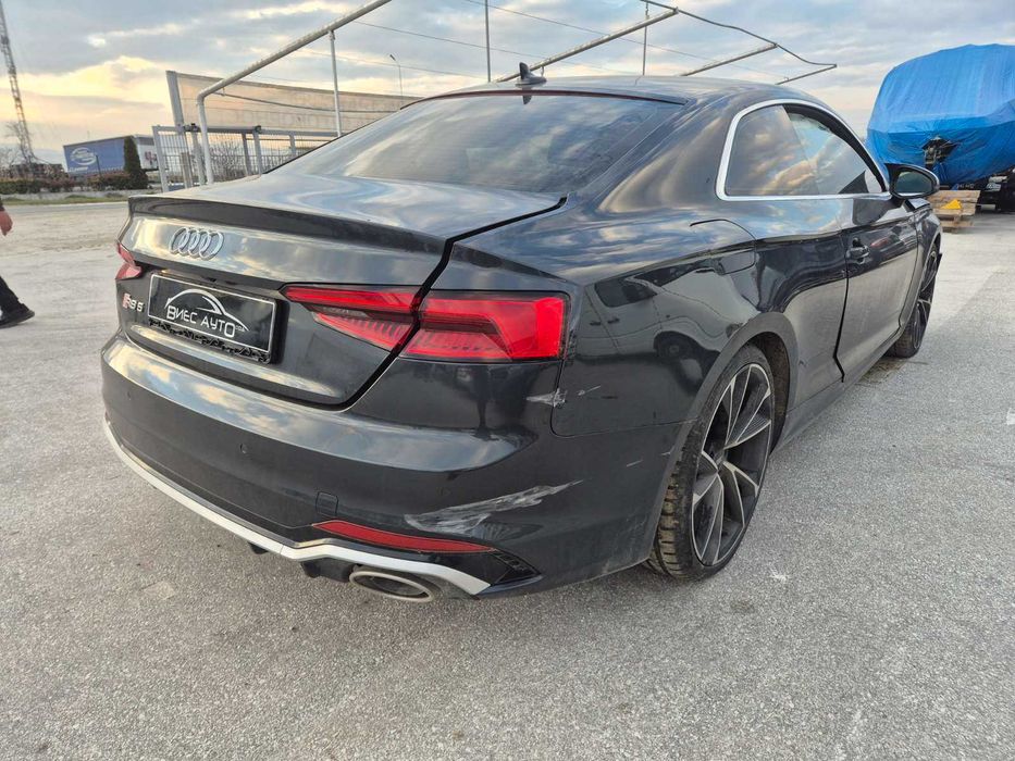 AUDI A5-на части