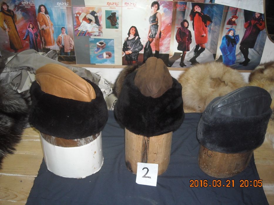 Caciuli de iarna, blană naturală.