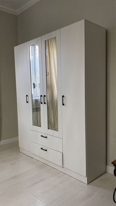 Продам шкаф новый